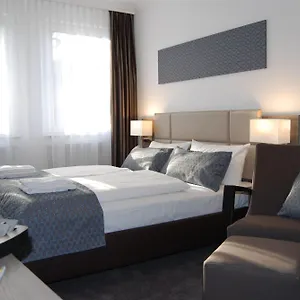 Hotel Dom Am Roemerbrunnen, Cologne